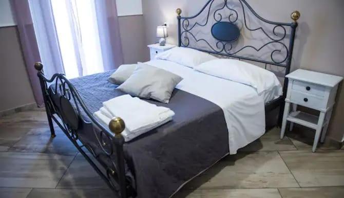 Bed and Breakfast Palazzo San Vincenzo Neapel Exterior foto